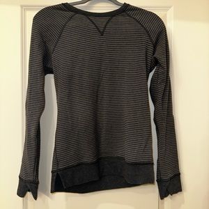 Lululemon long sleeve size 4/small